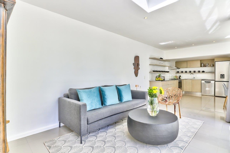 1 Bedroom Property for Sale in Sea Point Western Cape